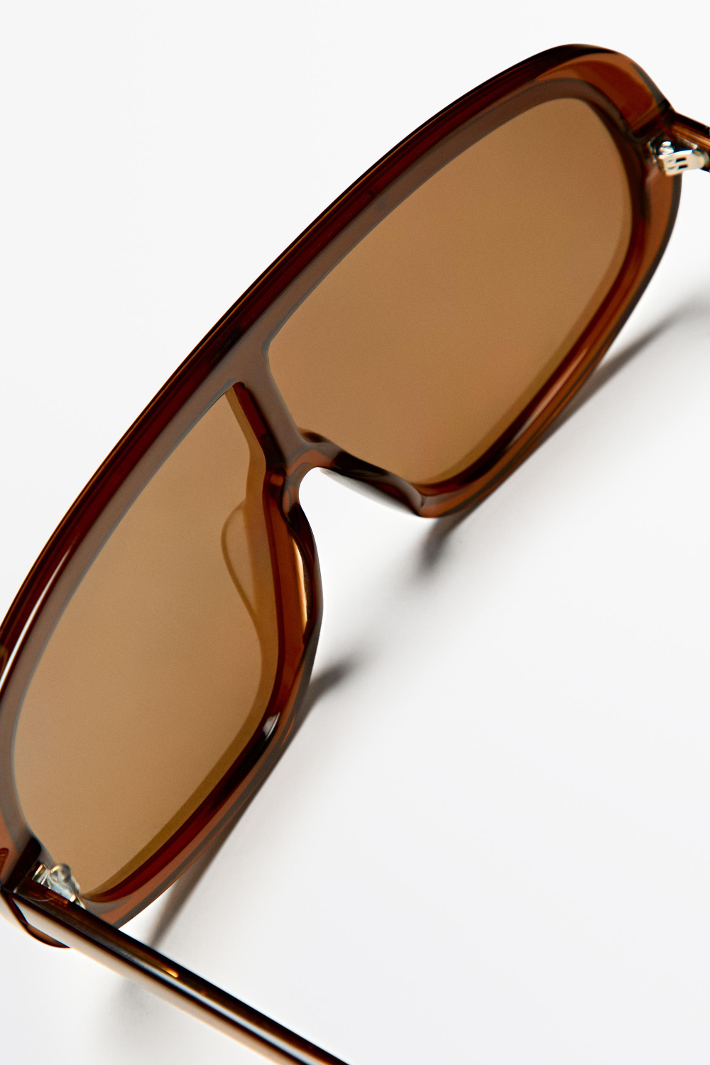 Massimo Dutti Массивные солнцезащитные очки с облегающей оправой, карамельный