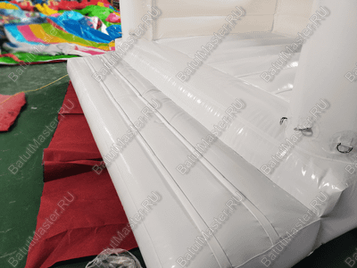 Белоснежный надувной батут - фотозона и реквизит для свадебных торжеств и праздников, 4*4*2,75 м