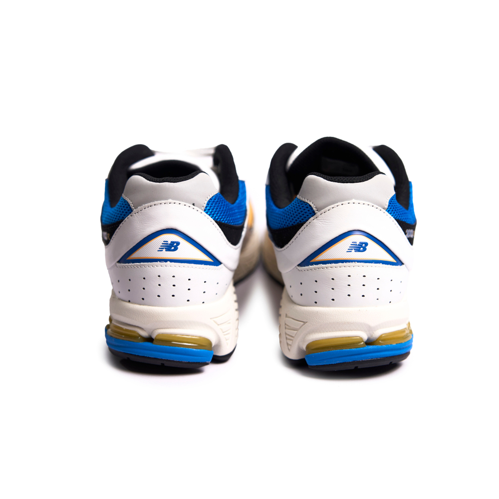 New Balance 2002R "Vibrant Apricot"