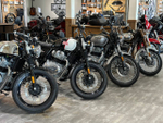 Royal Enfield Meteor 350 Aurora Black