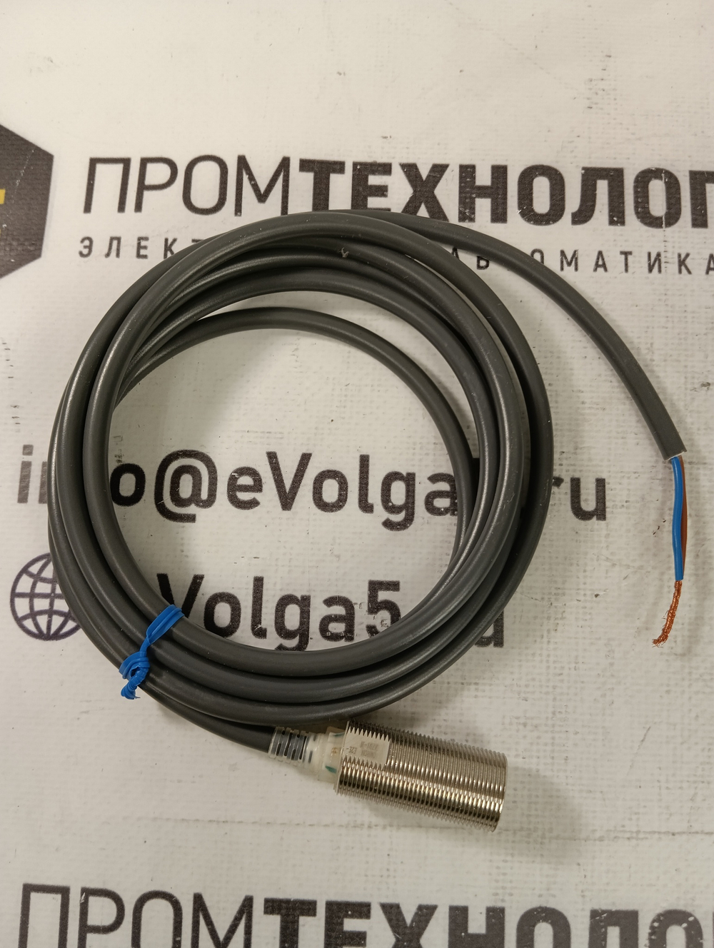 Omron E2E-X7D1-N 10712M б/у