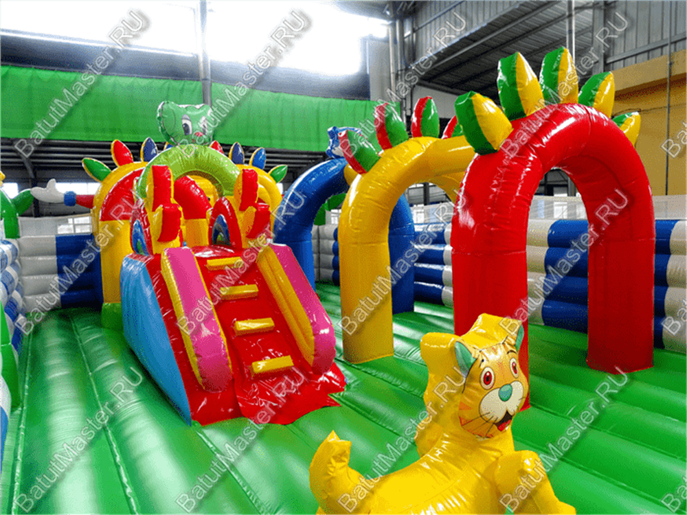 Коммерческий надувной батут "Радужный город 2" 10*6*3 м