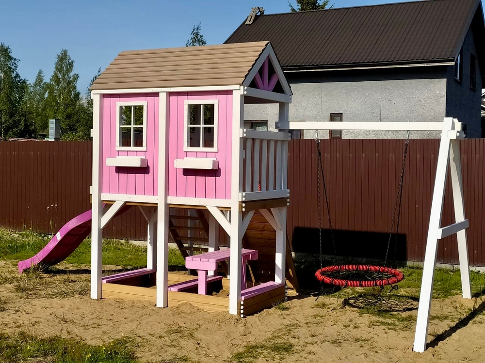 Детский деревянный домик с качелями гнездо "Петерсвуд"