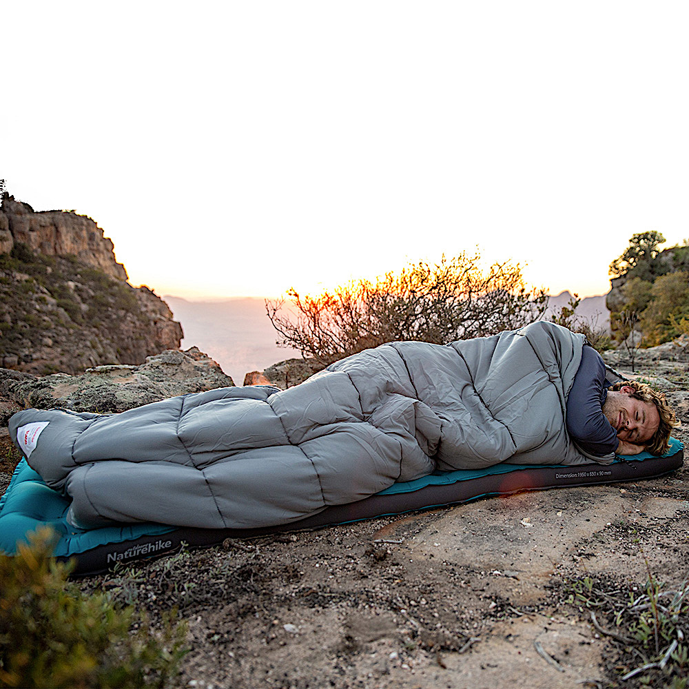 Спальный мешок Одеяло Naturehike CNK2350WS023 M400 ( 220 х 80см 1.85кг +1/-4/-18 ) Ультралёгкий хлопковый с капюшоном -