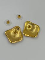 Серьги с бордовой эмалью