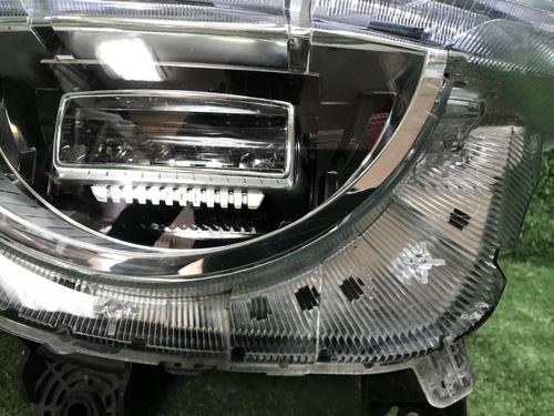 Фара левая Tank 300 (2021-н.в.) LED