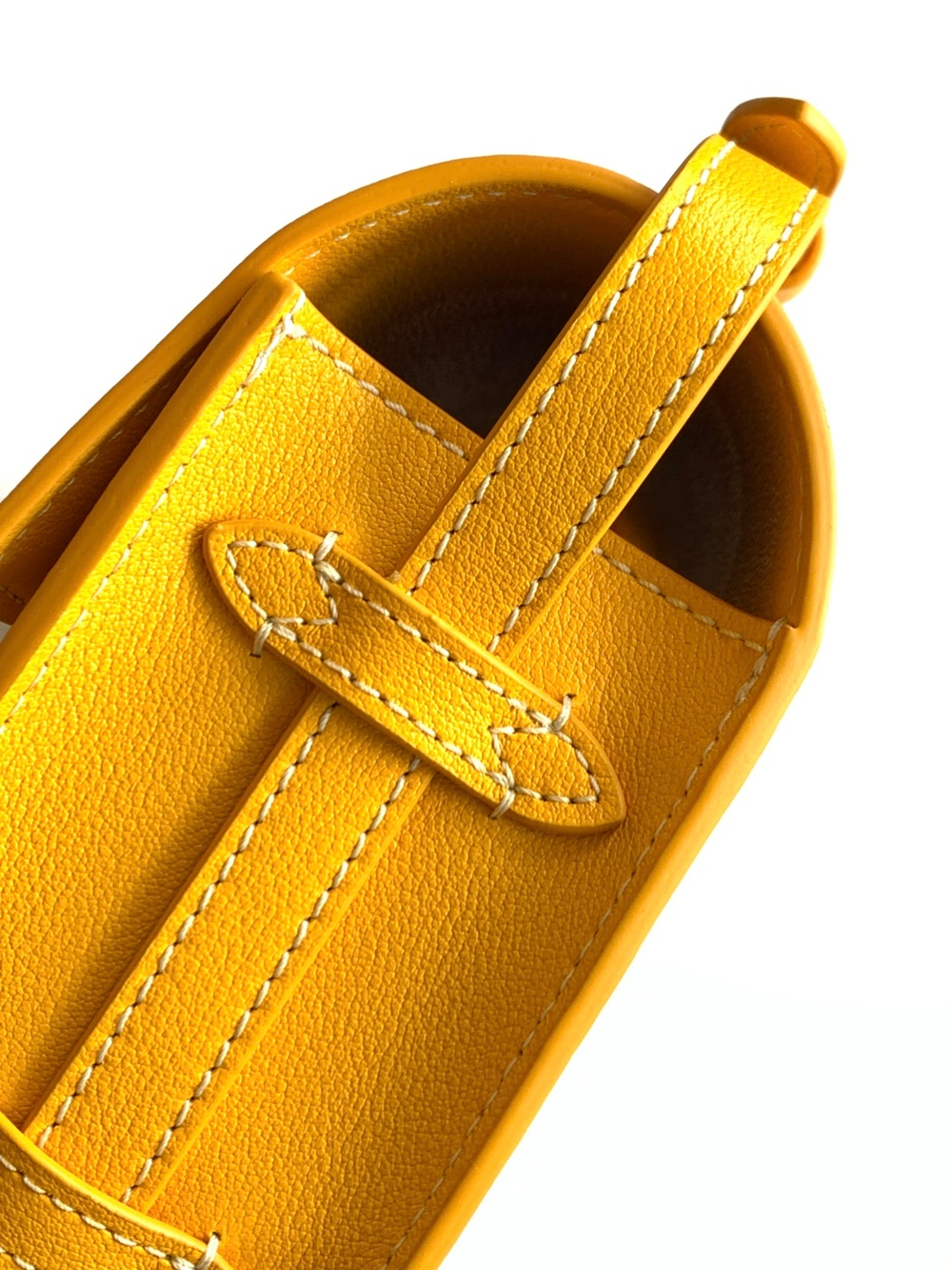 Moynat Besace Bag 22 cm