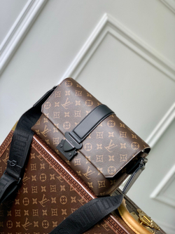 Louis Vuitton S-Cape Messenger Bag