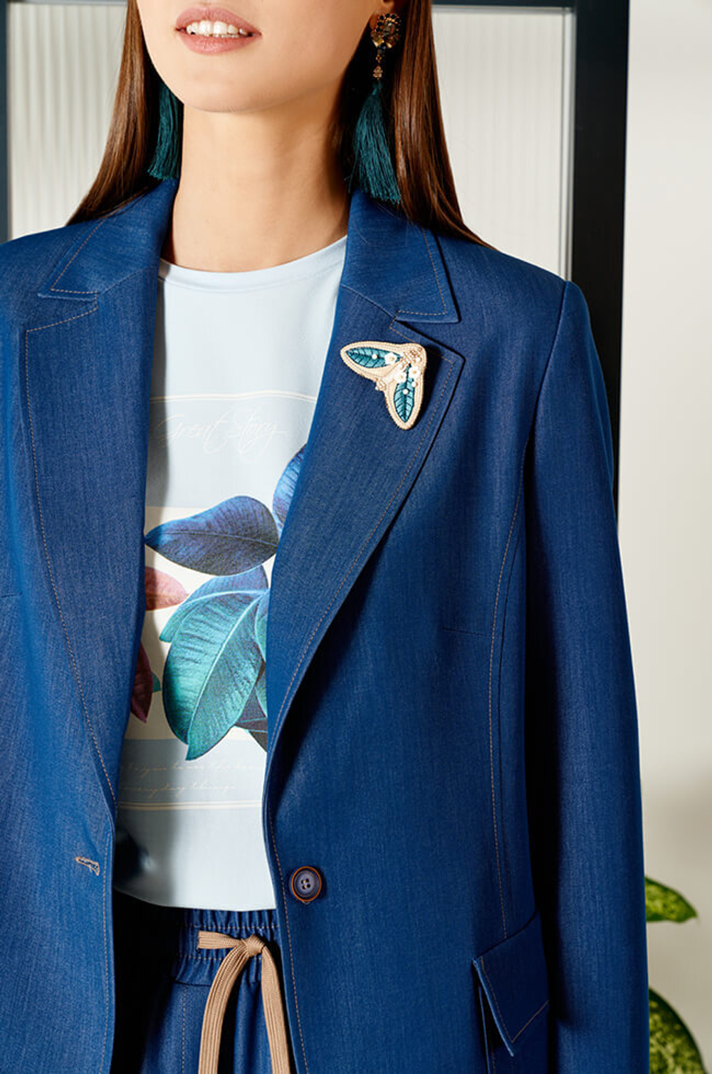 8333 Брошь (кремовый)