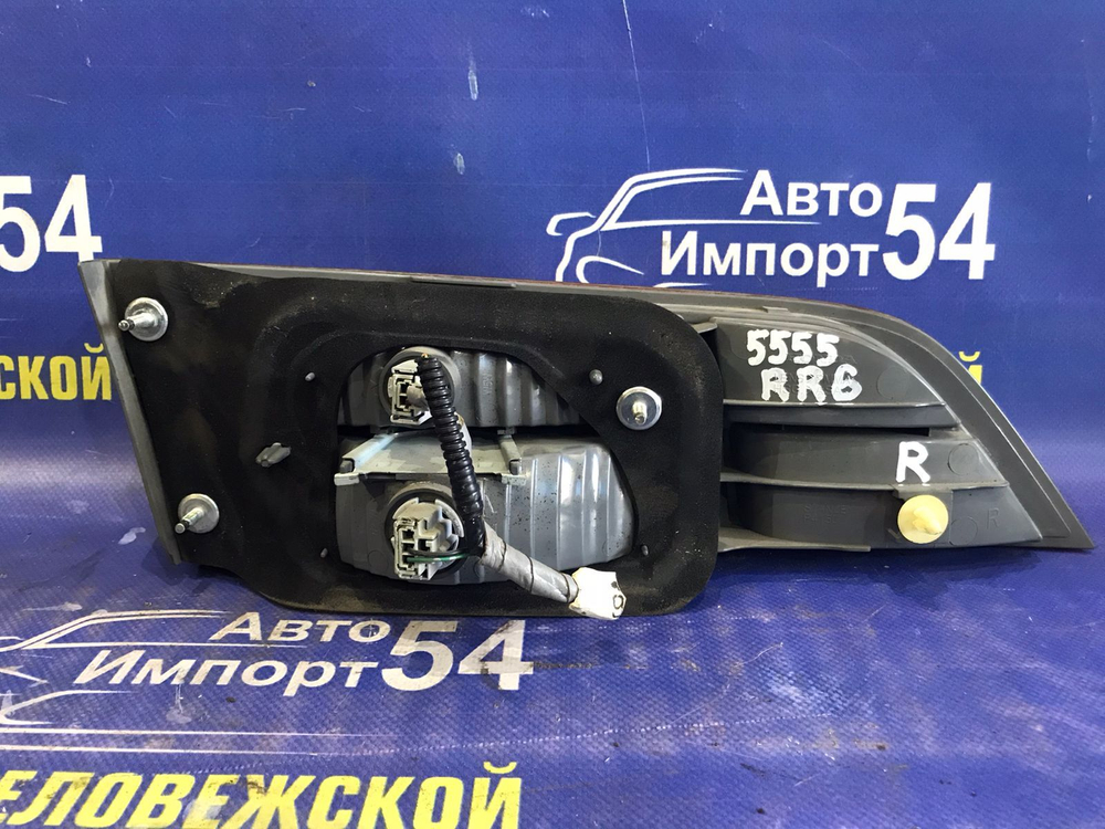 Вставка багажника правая Honda ELYSION 2004-2006