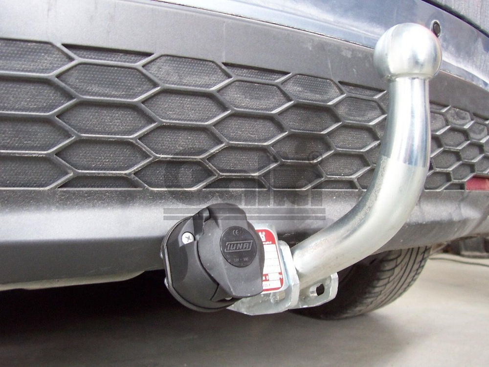 Оцинкованный фаркоп на Honda Civic хетчбек 5 дверей 2006-2012, 2 выхлопные трубы (без электрики), Galia H082C