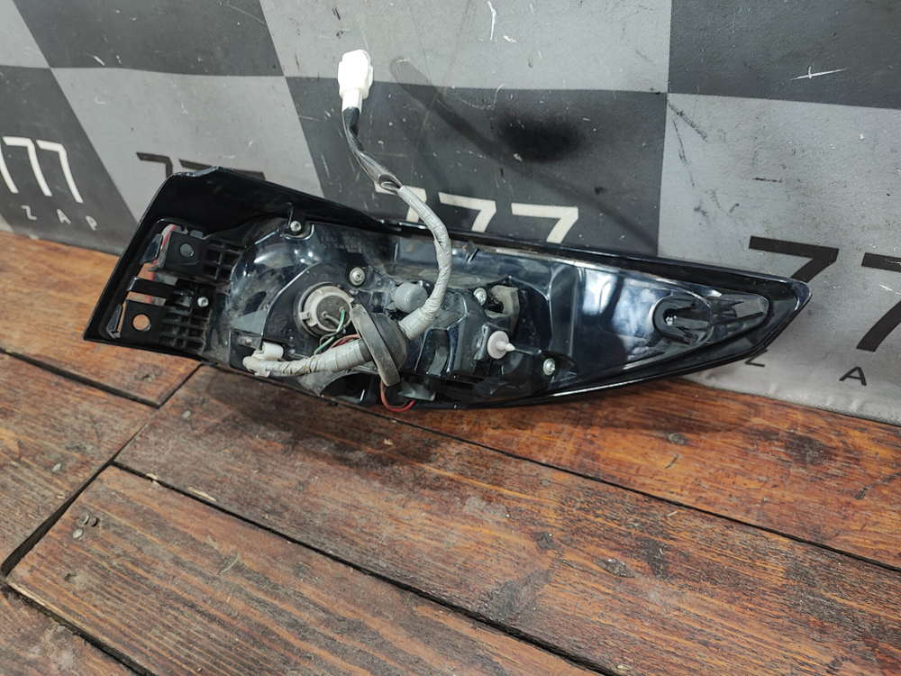 Фонарь задний левый Mazda CX-5 2 (KF) 17-21 Б/У Оригинал KB8M51160G