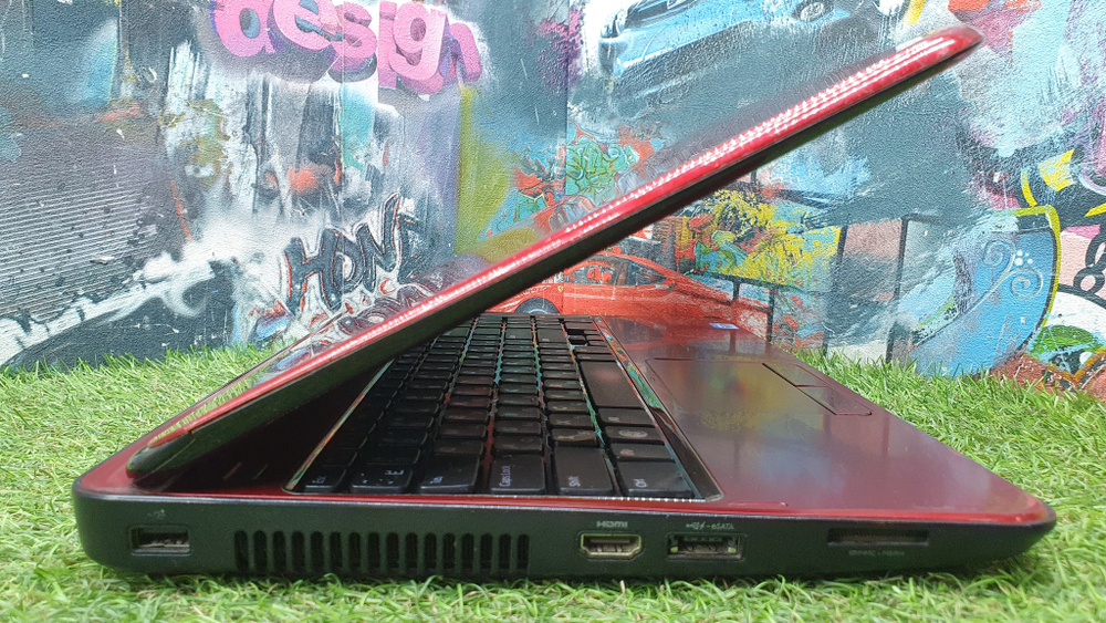 Мощный офисный DELL i3/3 Gb/GT 525M