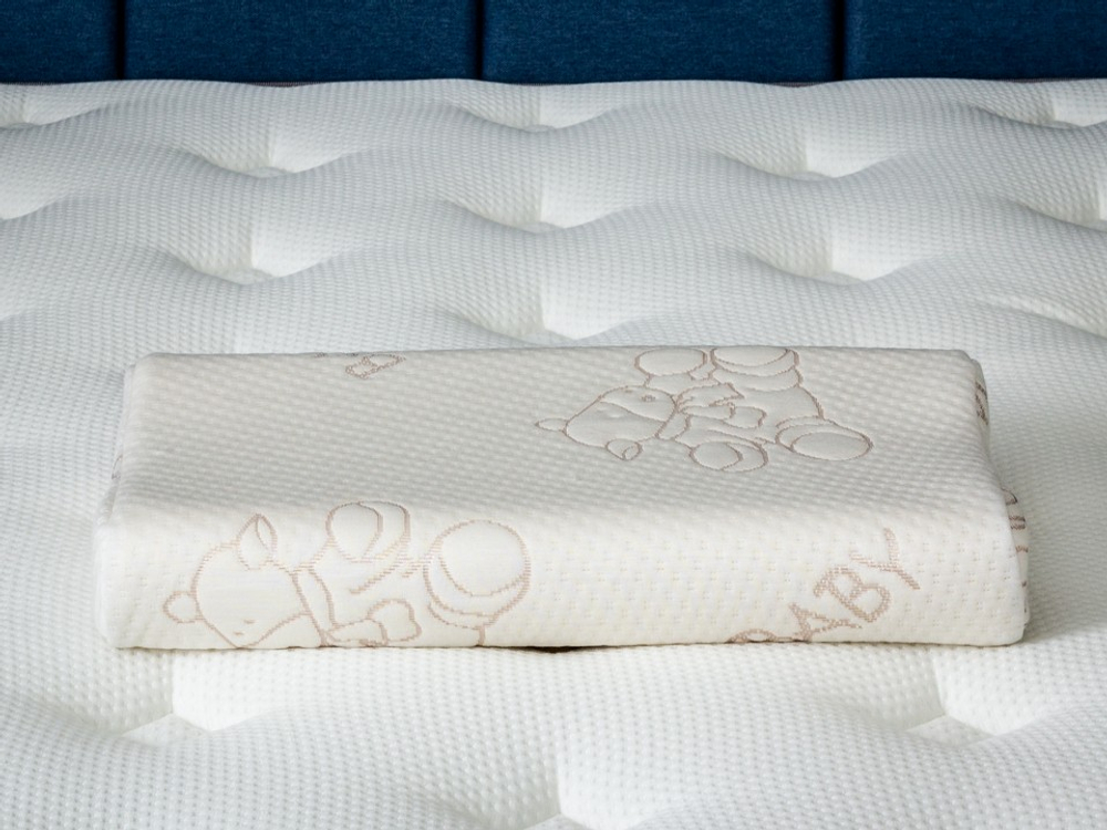 Подушка Малыш 29х49х6-8 см