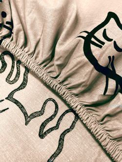 Простынь на резинке перкаль Сказка "Котики (беж)" 90x200 см