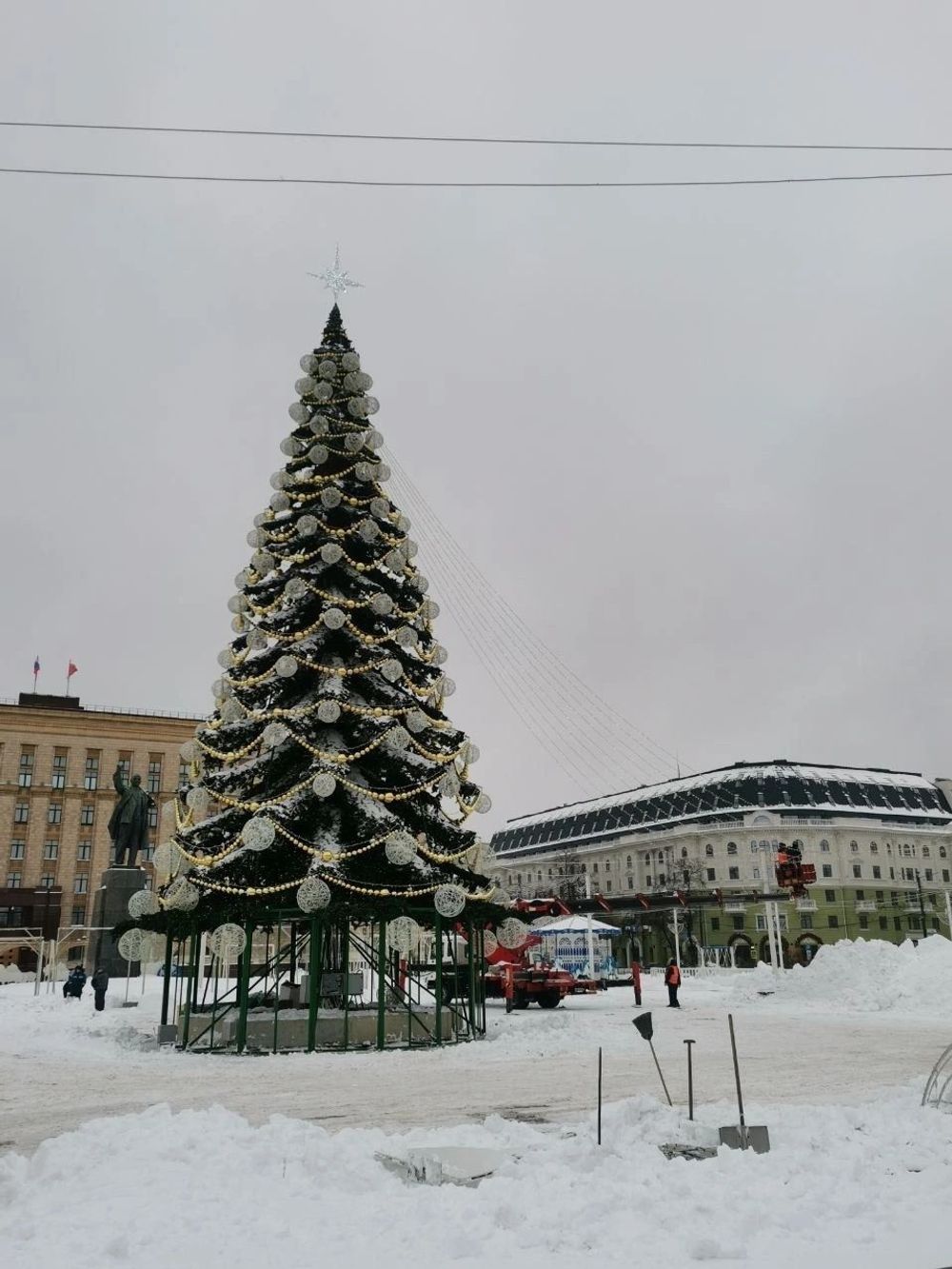Уличная елка ствольная "Таежная" (пвх) от 11 до 21 м