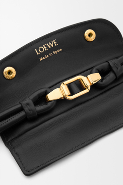 Loewe Сумка Madrid среднего размера из мягкой телячьей кожи, черный
