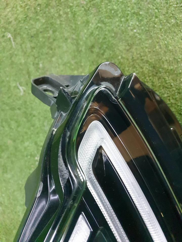 Фара правая Range Rover Velar (2017-2023) LED