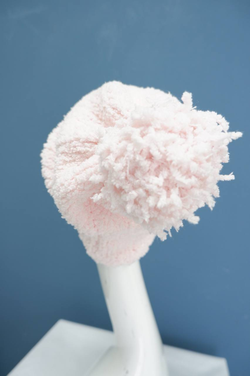 Шапка Sela с помпоном на 10-12 лет