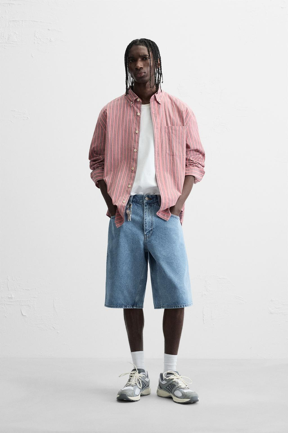 ZARA ДЖИНСОВЫЕ ШОРТЫ BAGGY-FIT, СИНИЙ