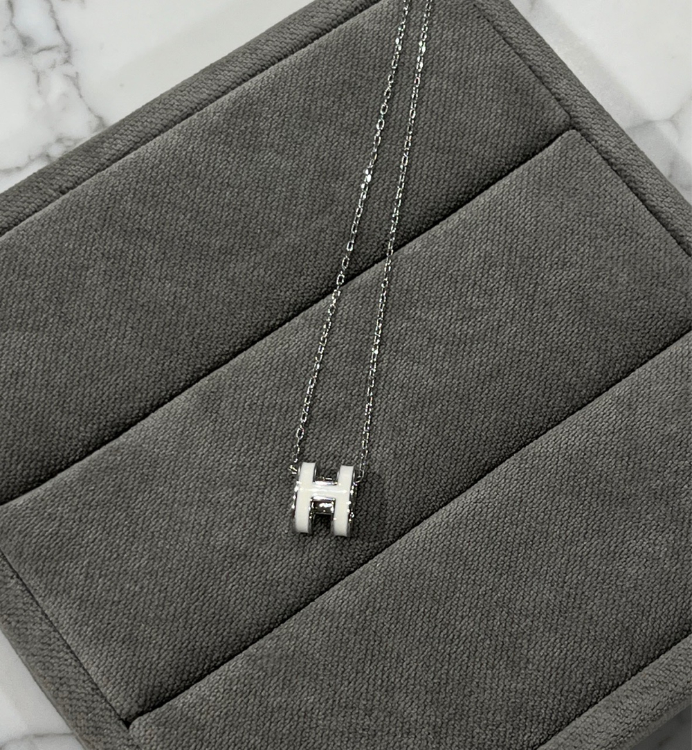 H Elegance white silver