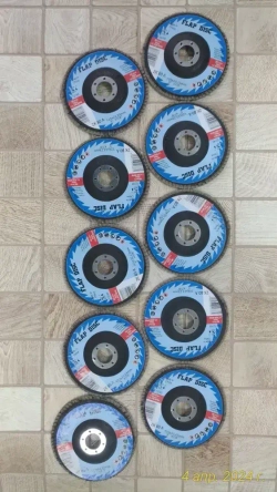 Круг лепестковый торцевой 125 x 22.23; P80