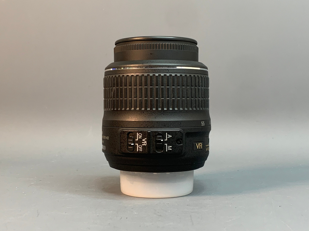 Nikon D3200 kit 18-55mm 3.5-5.6G VR 6.500 кадров