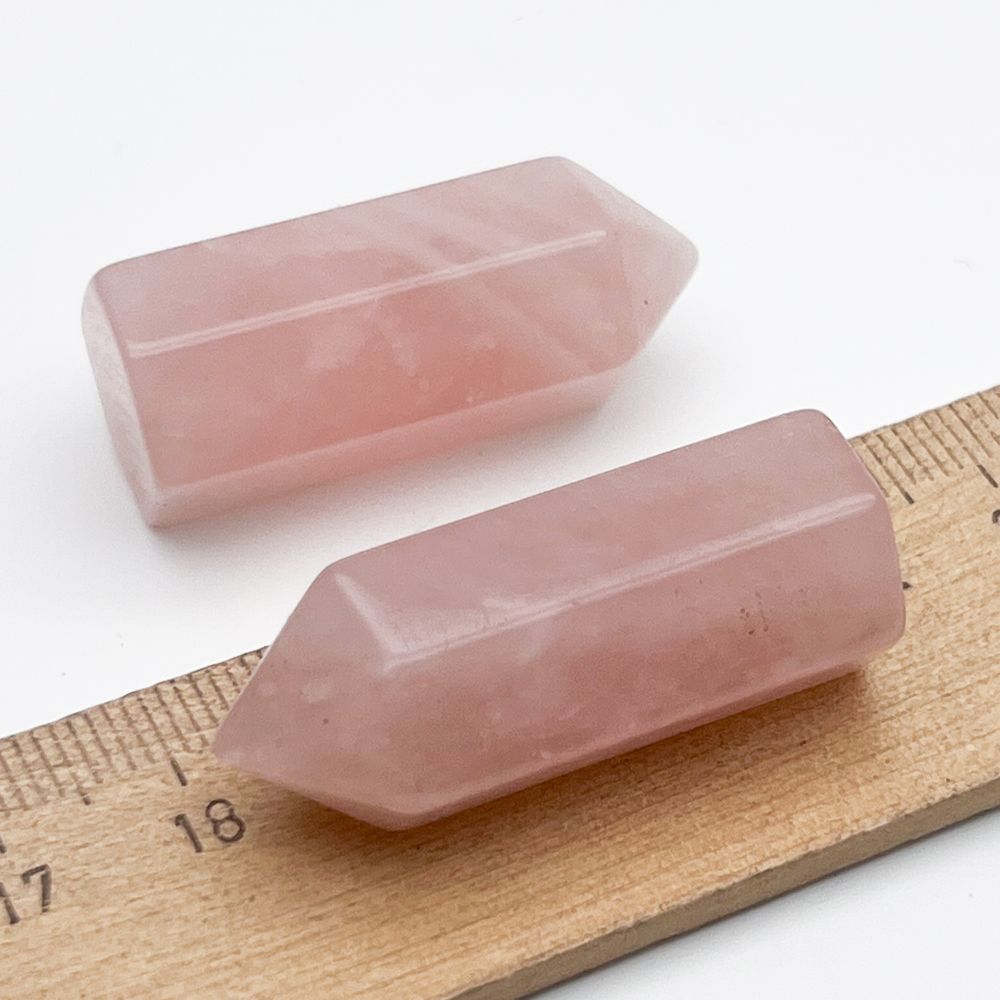 Розовый кварц, кристалл, размер около 37*15 мм, цена за 1 шт