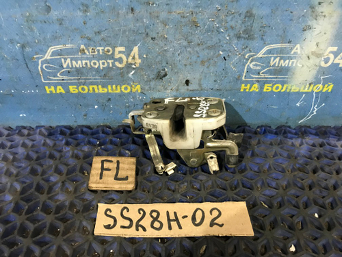 Замок двери передней левой MAZDA BONGO 1998