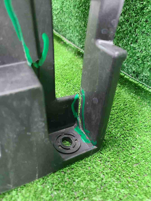 Кронштейн решетки радиатора EXEED RX (2023-н.в.)