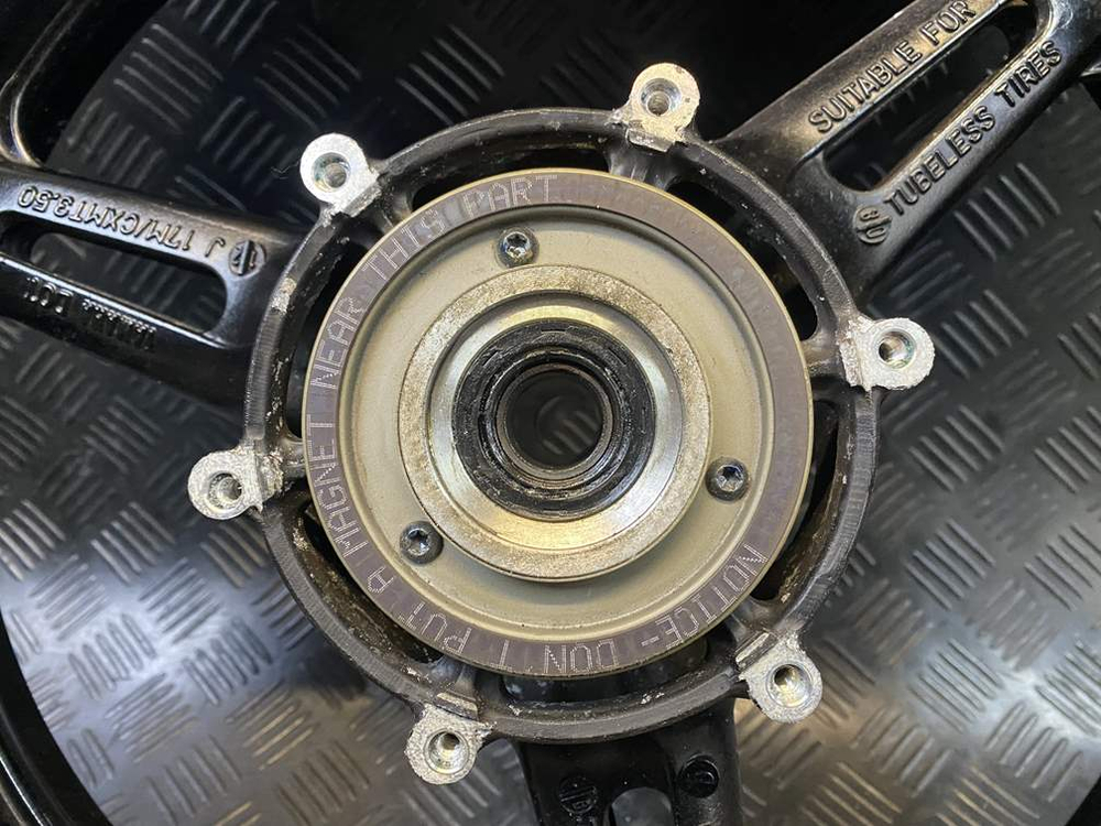 Колесо переднее Yamaha FJR1300A RP13A 2010