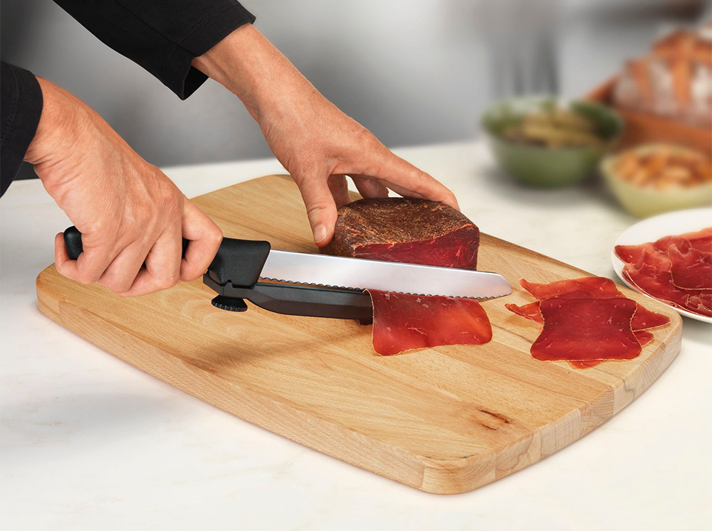 Нож Victorinox с упором для отрезания равномерных ломтиков, черный