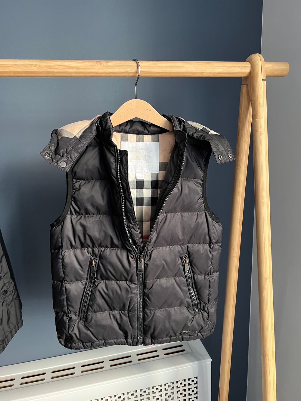 Жилет Burberry, 128