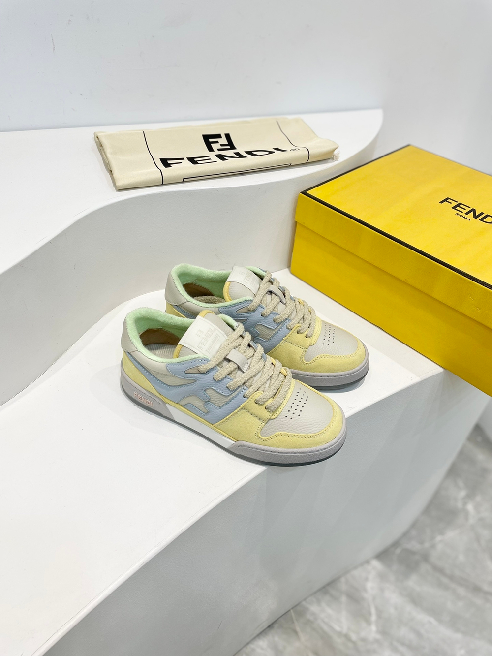 Fendi Sneakers