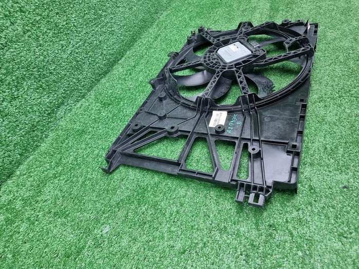 Диффузор с вентилятором Toyota Camry XV70 (17-нв)