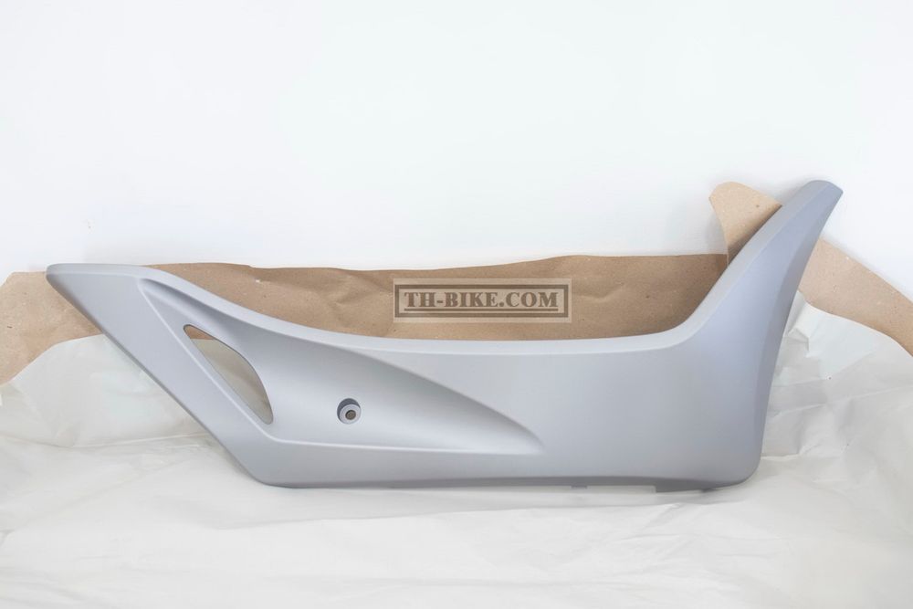 64431-K35-V00ZH. COVER, R. SIDE *NHB58M* (NHB58M MAT SUMMIT SILVER METALLIC). HONDA