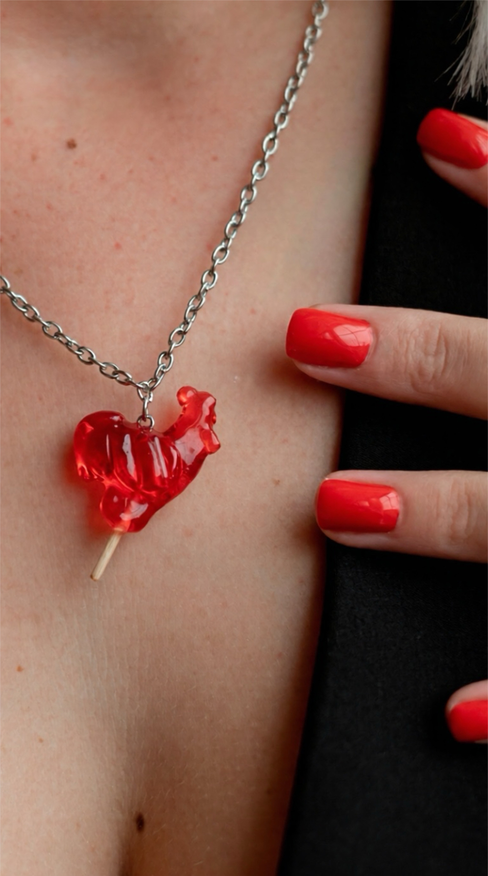 Цепочка с кулоном «Леднец на палочке»