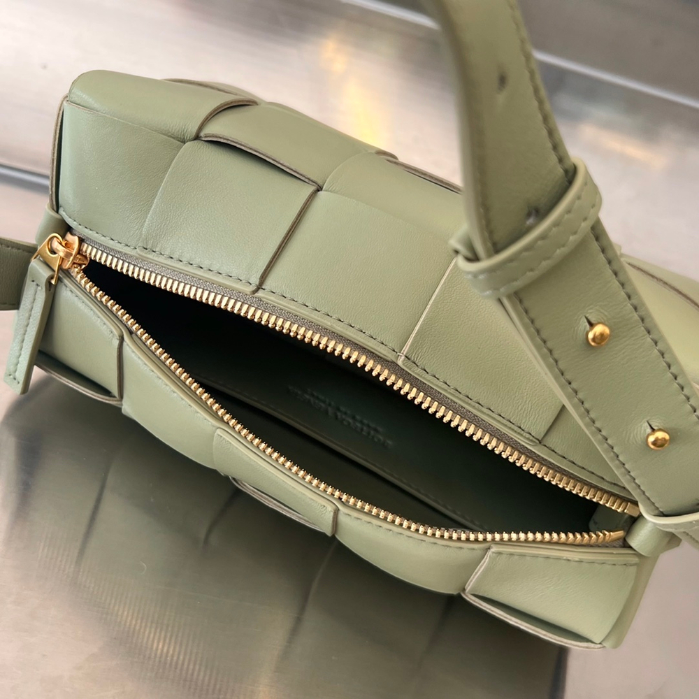 Bottega Veneta Small Brick Cassette 23 cm