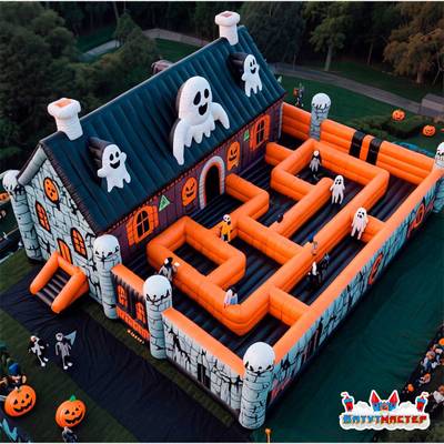 Надувной лабиринт страха «Крепость страшилок», 15×10×6 м