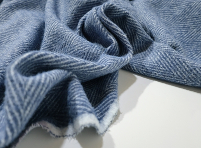 СИНЯЯ ЕЛОЧКА - Альпака-травка (КРВ613 Елена)