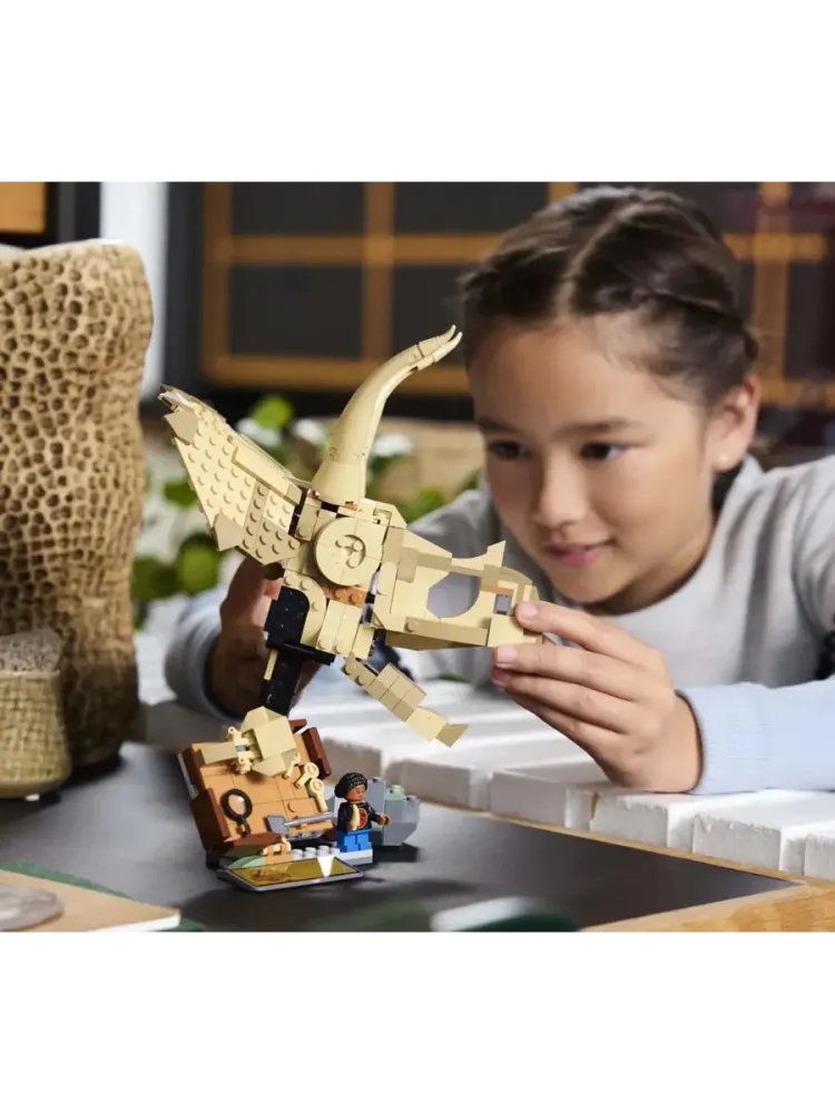 Конструктор Jurassic World 76969 Череп трицератопса