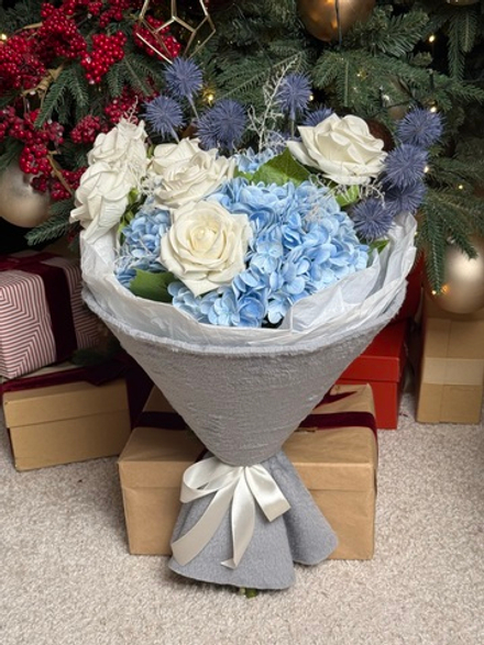 Платье для цветов. Круглая форма. Мех искусственный. Цвет:Серый.