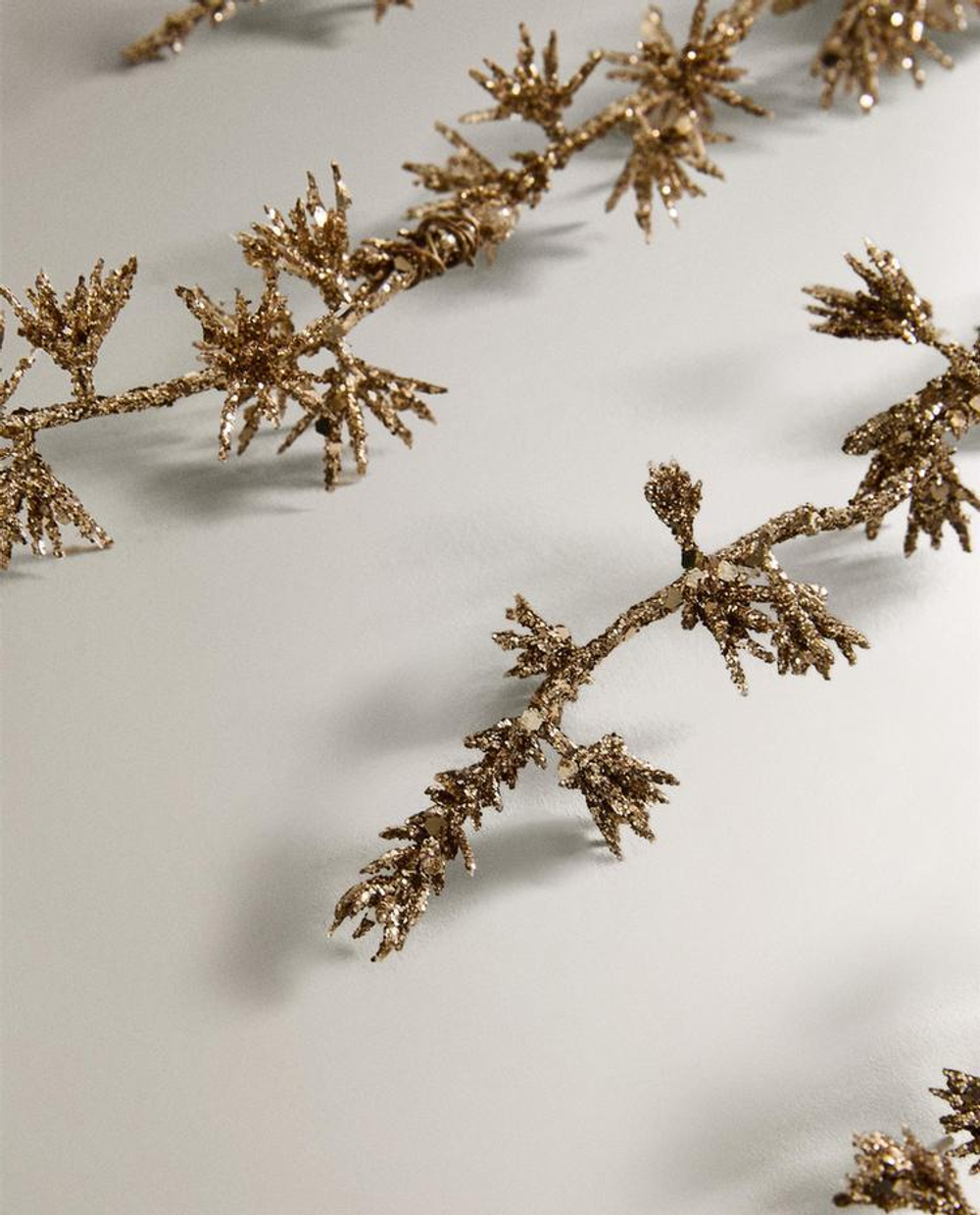 ZARA HOME БЛЕСТЯЩЕЕ НОВОГОДНЕЕ УКРАШЕНИЕ «ВЕТКА», ЗОЛОТИСТЫЙ