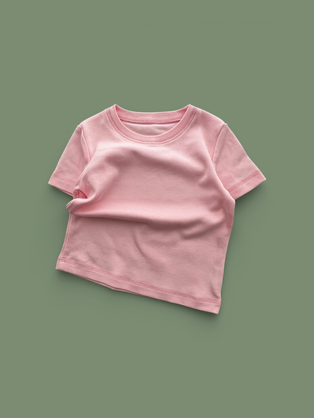 Розовая футболка