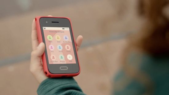 Выбор первого смартфона для ребенка: безопасность и родительский контроль