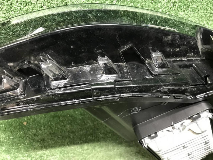 Битая Фара левая Geely Atlas 2 (2023-н.в.) LED