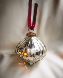 ZARA HOME ЕЛОЧНОЕ УКРАШЕНИЕ РОМБОВИДНОЙ ФОРМЫ С РЕЛЬЕФНЫМ УЗОРОМ, СЕРЕБРЯНЫЙ