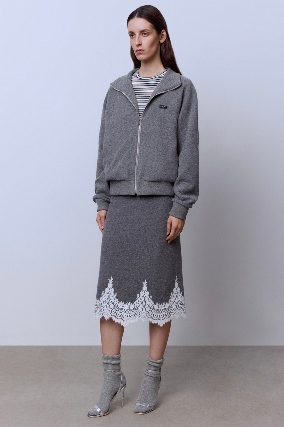 Юбка из шерсти мериноса с накладным кружевом
