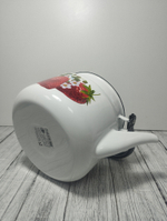 Чайник 2л цил Белый Клубника 42704-102/6