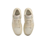 Женские кроссовки Air Jordan 1 Low SE 'Linen Legend Pink' FQ1925-100